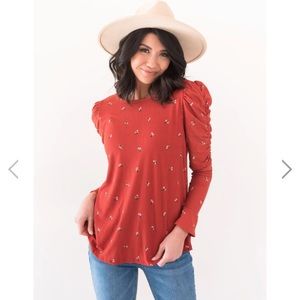 Reb in J rust small long sleeve top